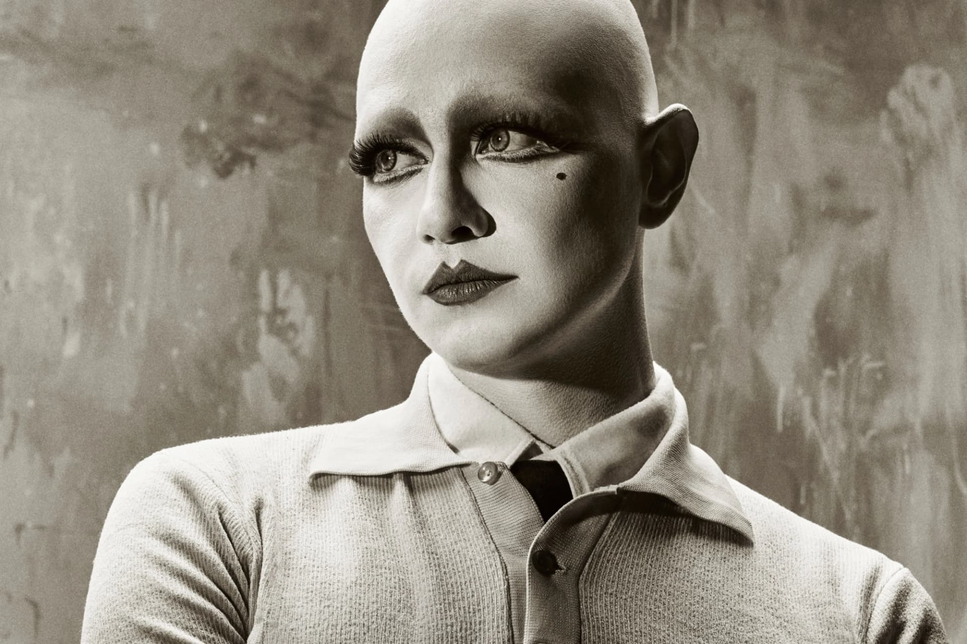 ivana wonder (feature)