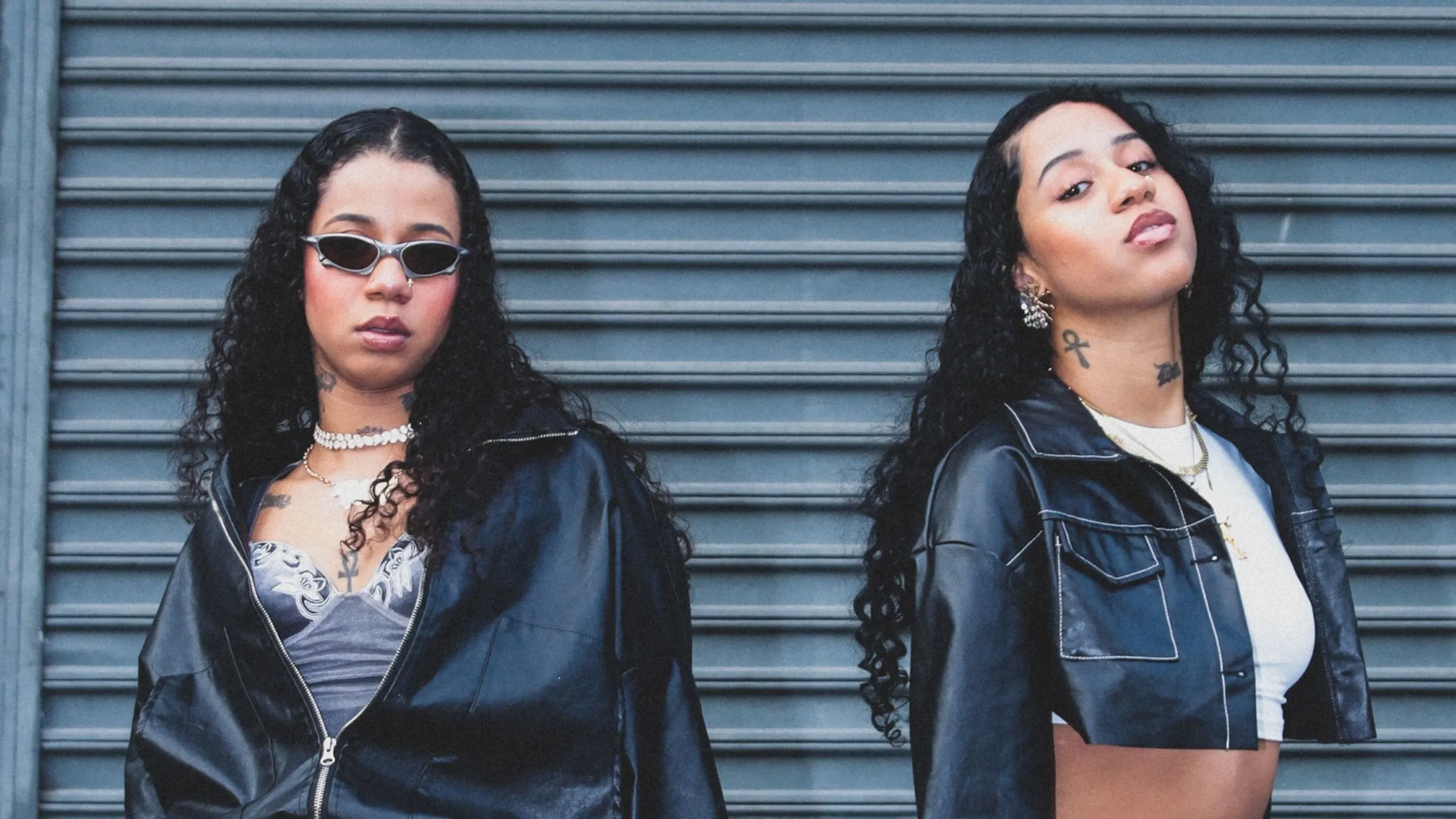 tasha e tracie (banner)