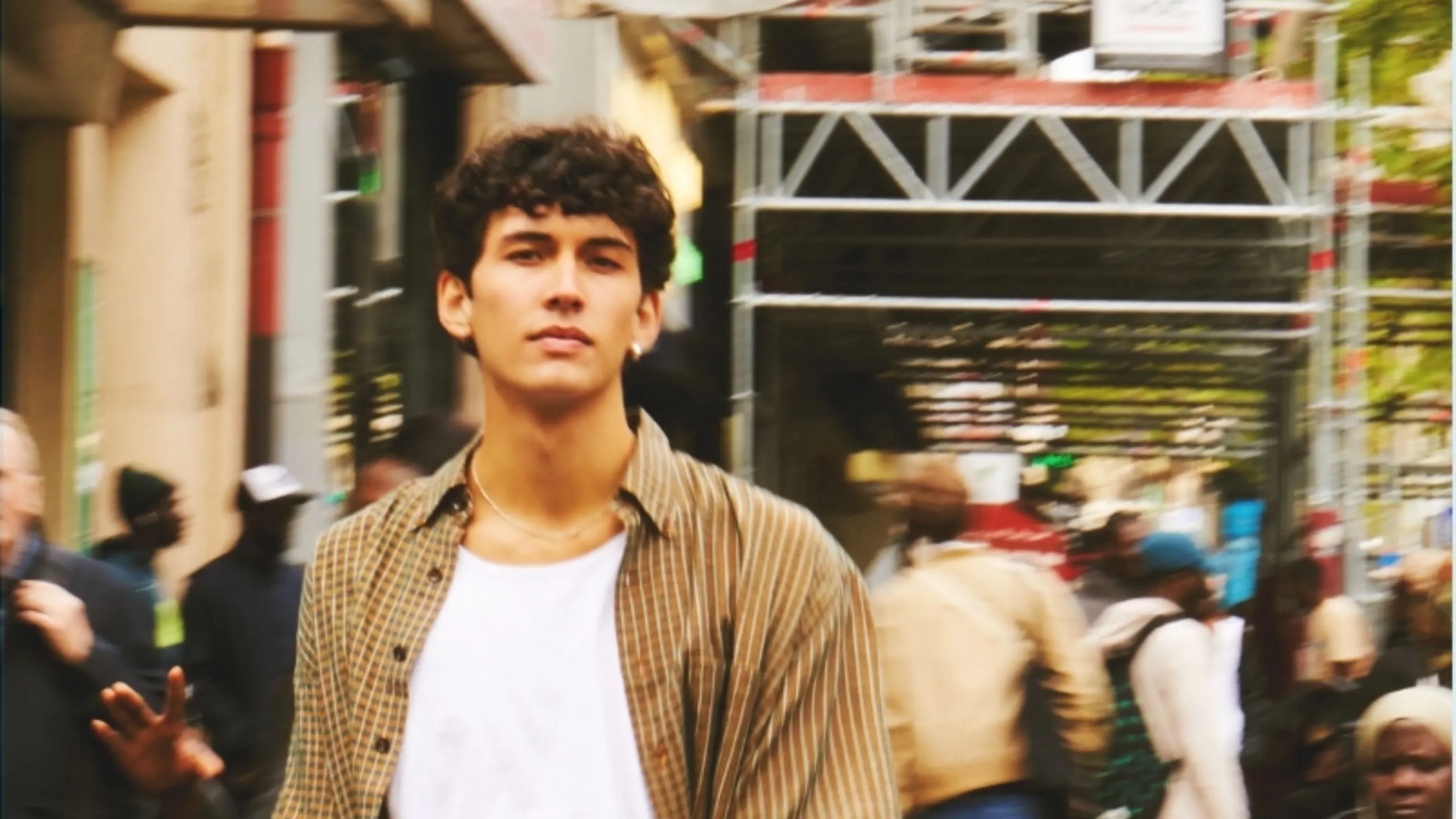 tom ribeira (banner)